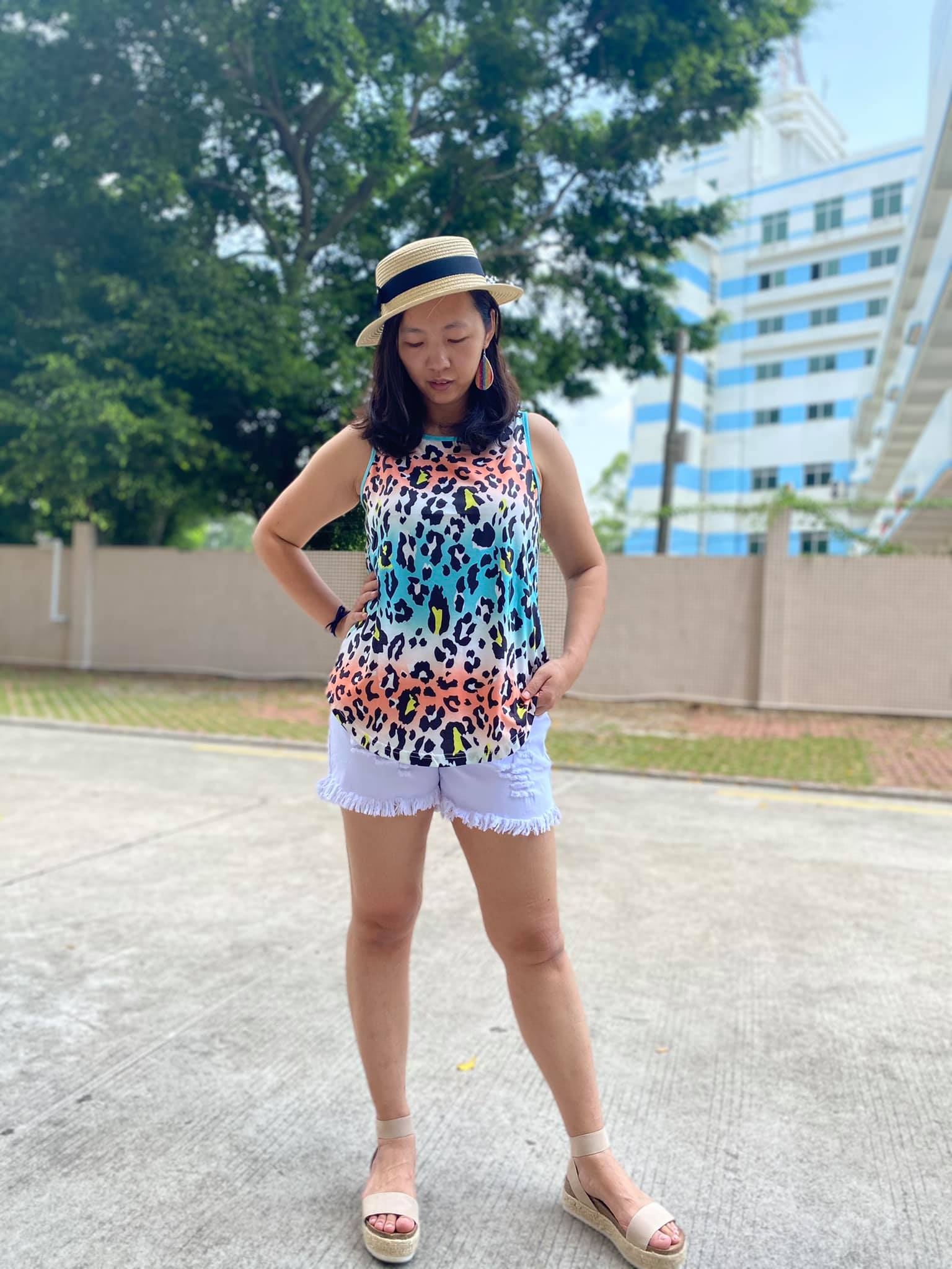 DISTRESSED WHITE JEAN SHORTS - Image 7